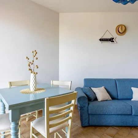 Sunflower, Con Vista Mare Apartment