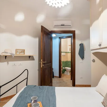 Apartment Sunflower, Con Vista Mare Valledoria (Sardinia)